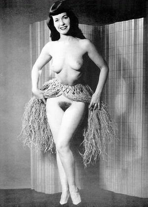 bettie-page topless grass-skirt