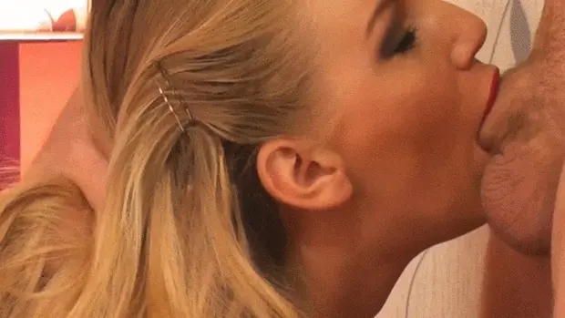 blonde deepthroat