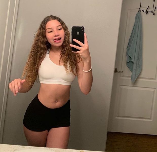 Curvy teen