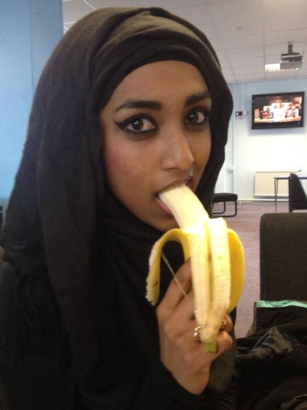 Cute Banana Grrrl