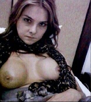 Catalina comparte fotos íntimas a su pareja y la publica en la red