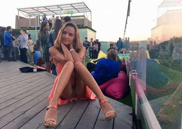 upskirt