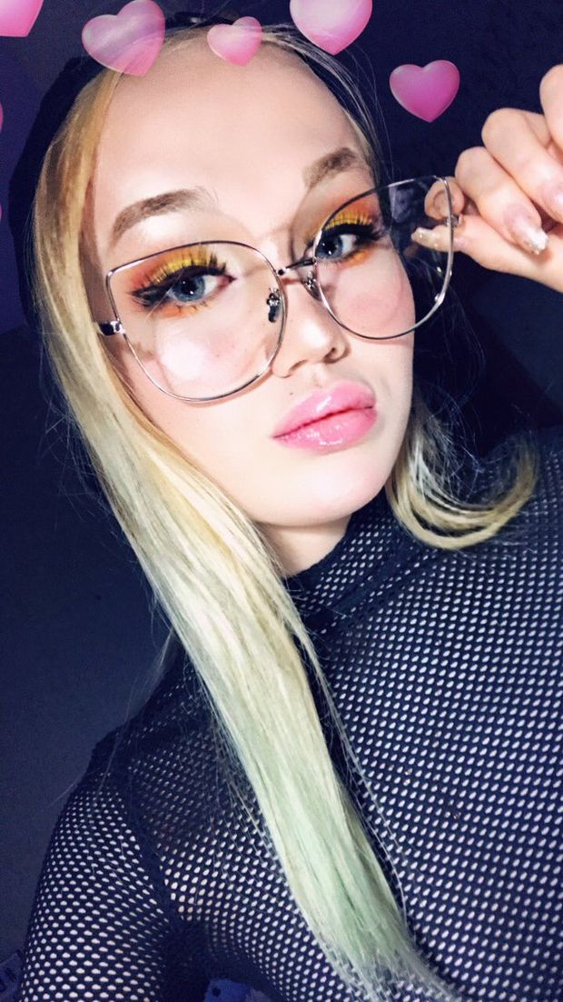 When she sees dick she wants to suck