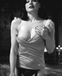 Teasing Brunette’s Seductive Finger Glance