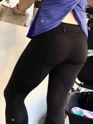 Milf at coffee shoppe