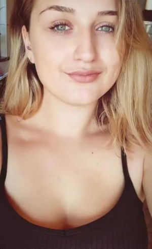 LT hot braless selfie