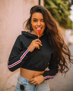 martadiaz desabrocha pantalon komotu.. ya abajo, lo otro arriba.. +2 realmadridfamilytumblr