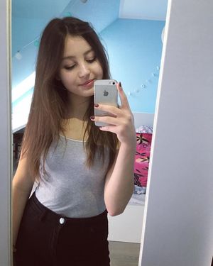 and cum on her pretty face