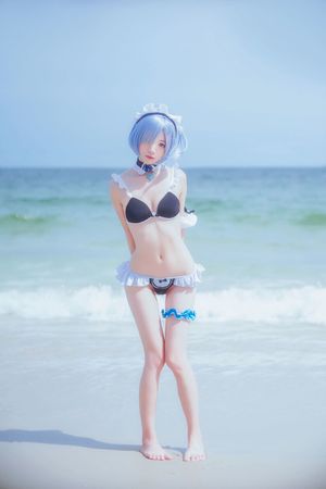 Rem cosplay by Cherryneko