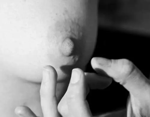Tit Flicking