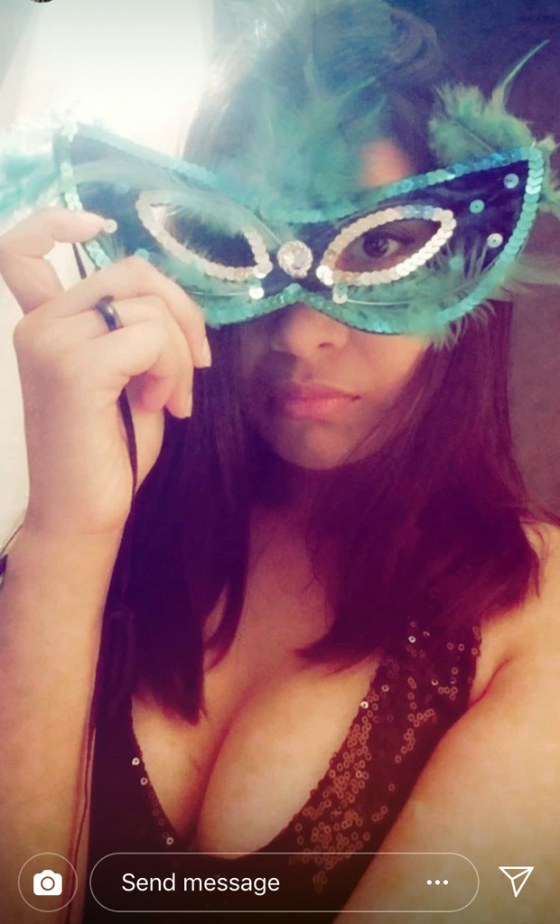 desi cleavage