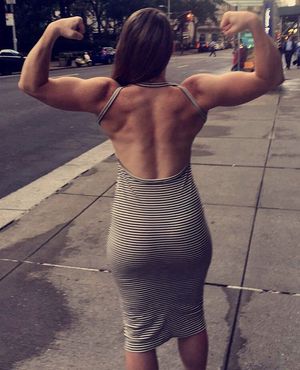 Meg Squats ass is amazing