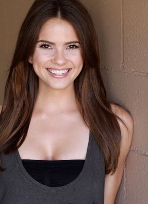 Shelley Hennig
