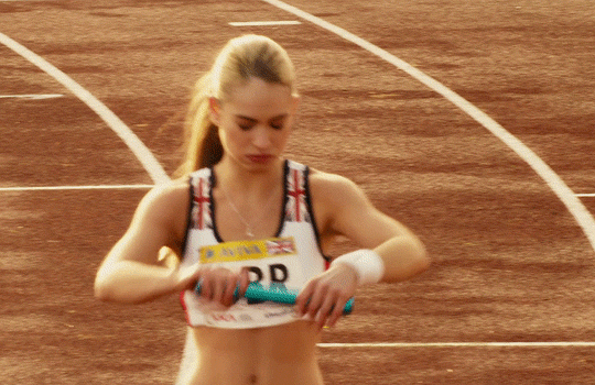 Sprinter Lily James