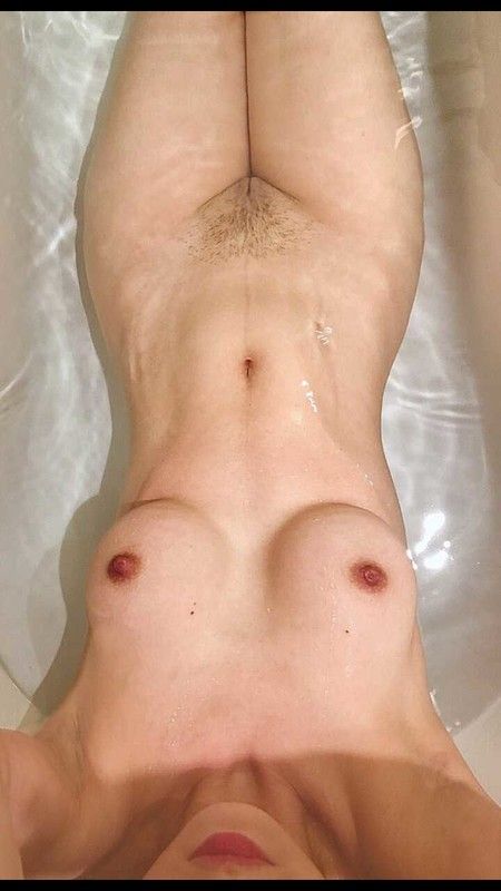 girlfriend in bathtub