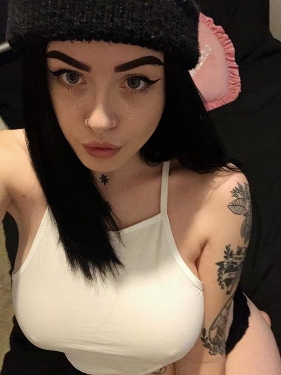 Emo chick