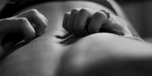 B&W Back Scratching