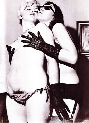 kinky lesbian embrace