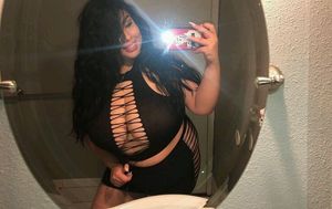 Juicy Big Tits Honey