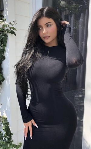 Would you let Kylie Jenner sit on your face ?