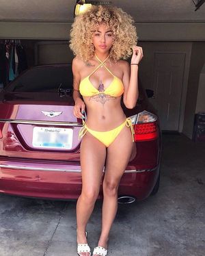 came to her in a discord circle jerk