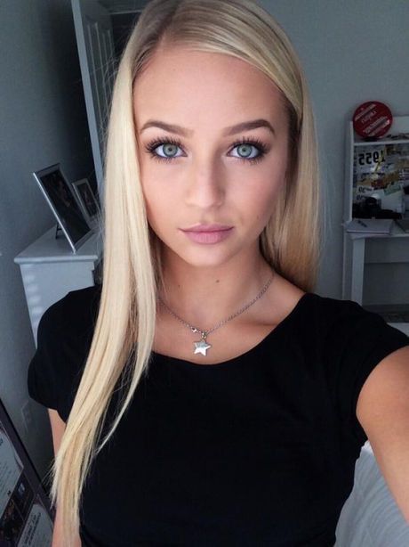 Blonde goddess