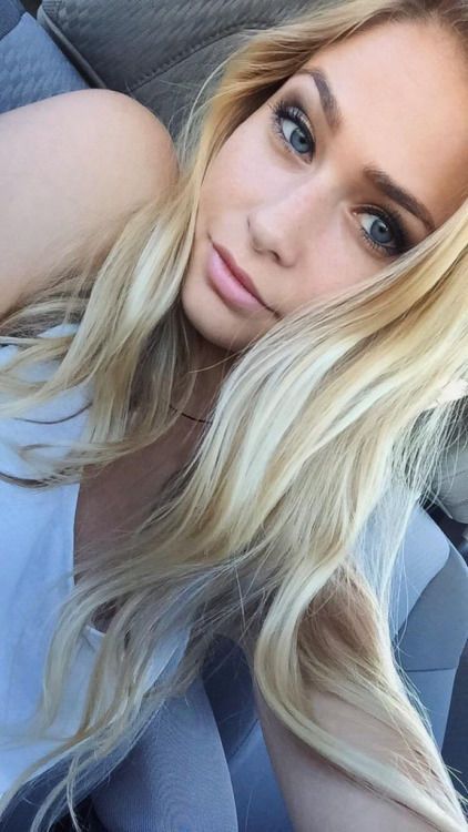 Blonde goddess