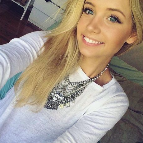 Blonde goddess