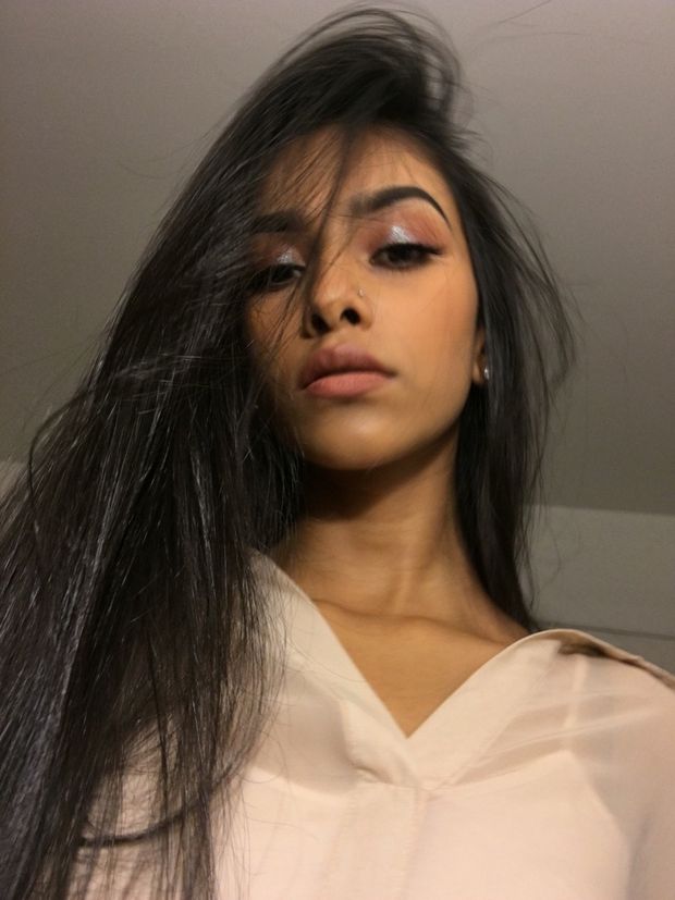 indian selfie