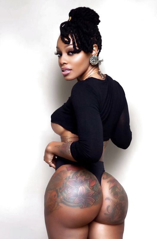 Sexy Ebony ass