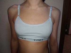 Cute aliexpress chick made a really nice review photo