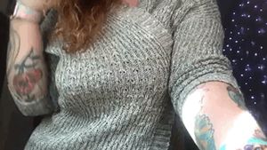 Natural boobs dancing