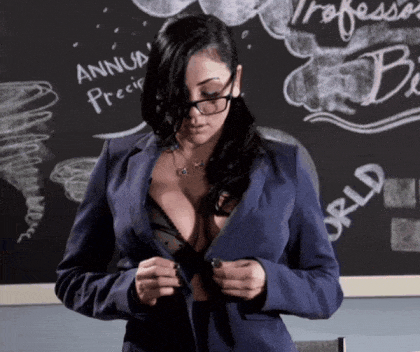 Audrey Bitoni is giving extra hour