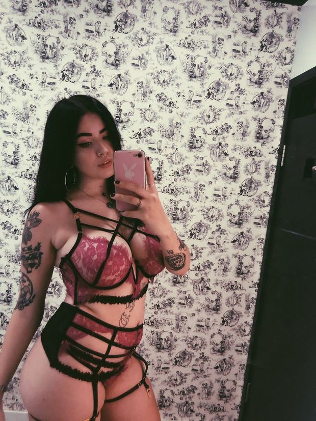 Lydia Gh0st in lingerie