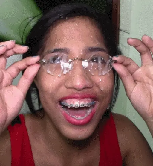 Face cumshot