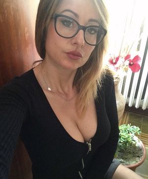 Mommy wants to know if I like her new glasses