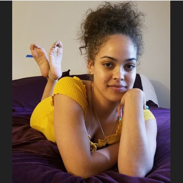 cute babe feet