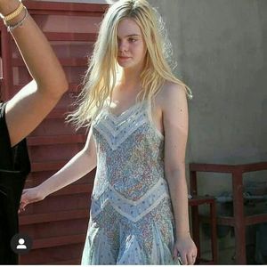 ELLE FANNING