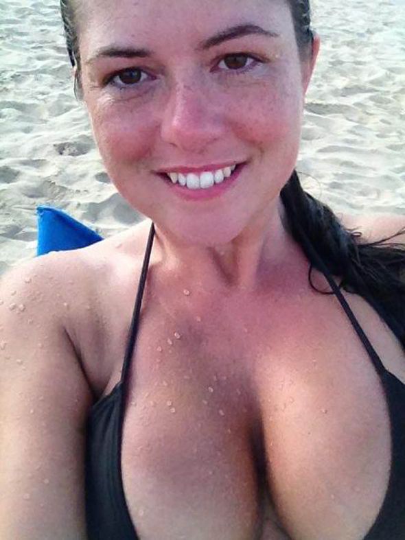 Old3r redhead at the beach