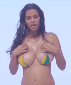 Off with this bikini