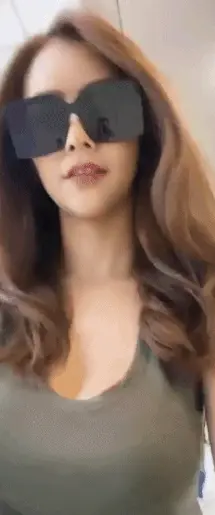 bounce boobs of Asian