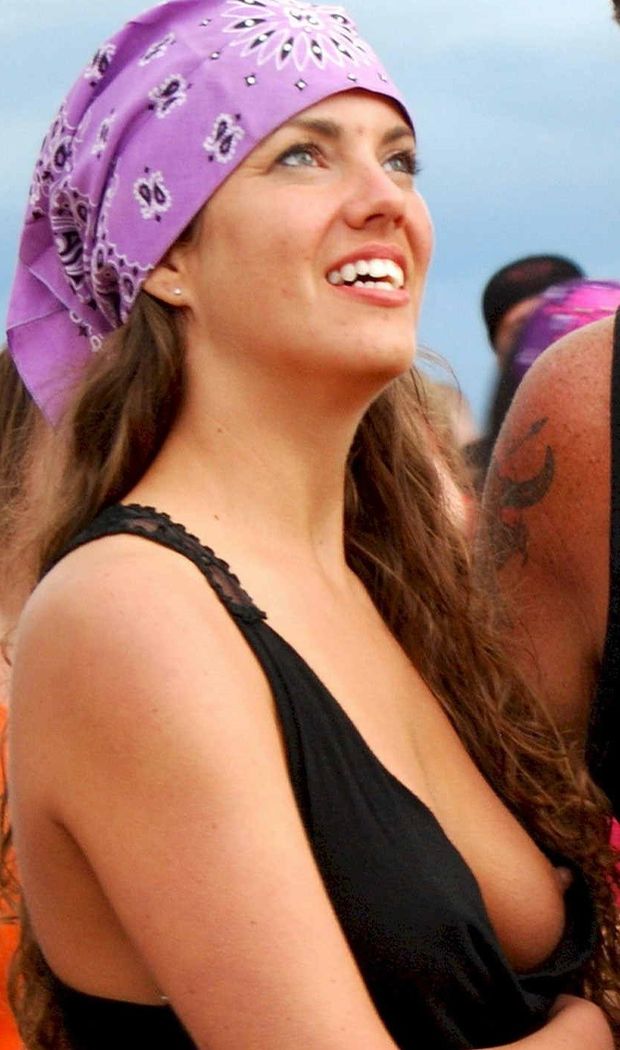 Downblouse