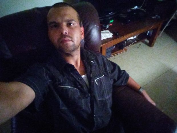 Looking to find a woman that will let me have my way with her for a couple days we're off and on