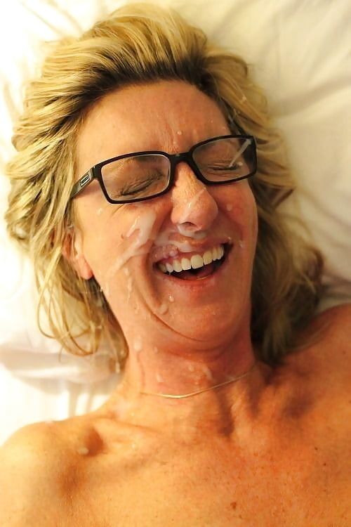 Wife with face of cum