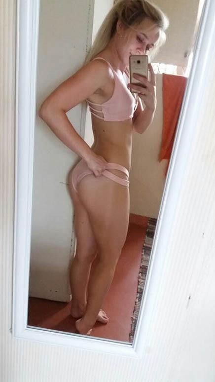 Toned teen gym bunny, hot chick!!!!