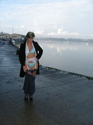 Sara flashing her stockings and panties