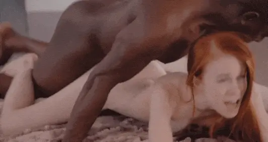 Sexy babe ass fucked and bouncing booty