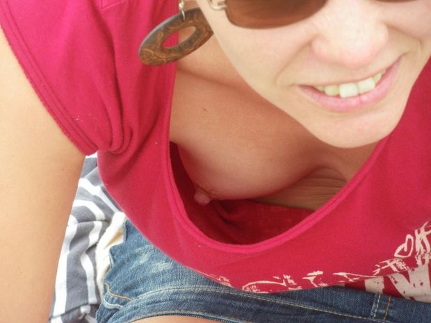 Downblouse