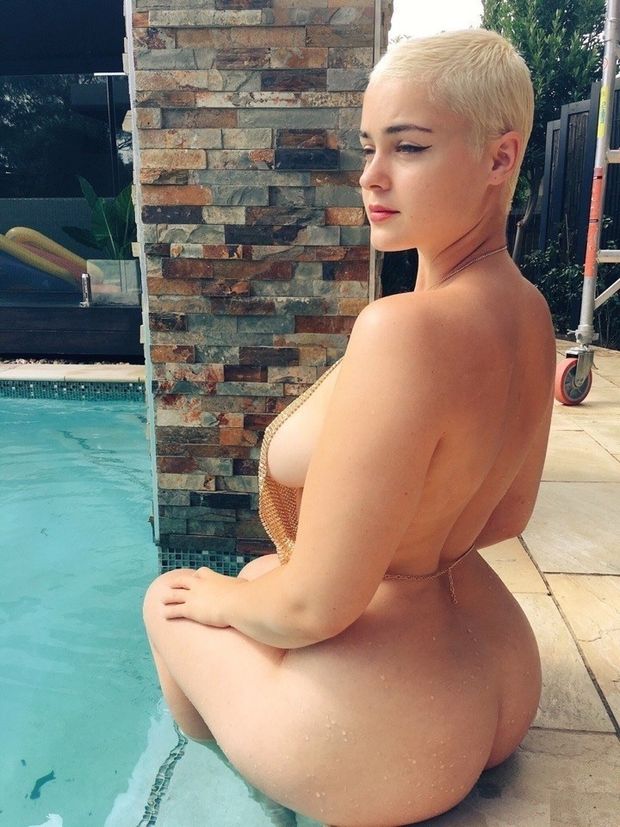 Short hair Pawg