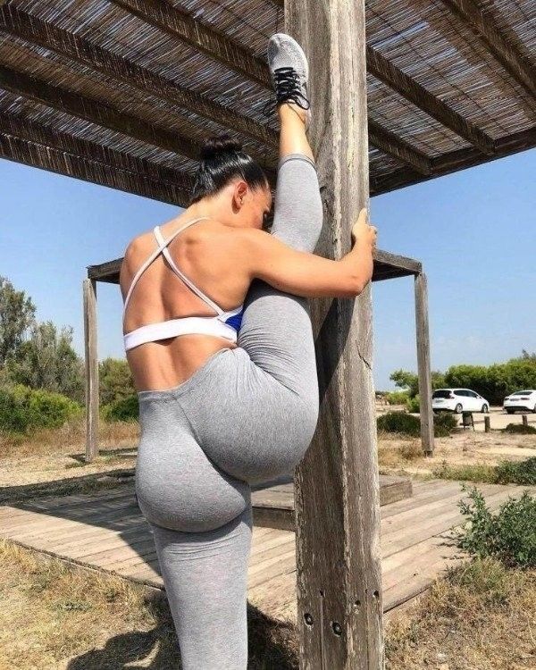 Wow yoga ass